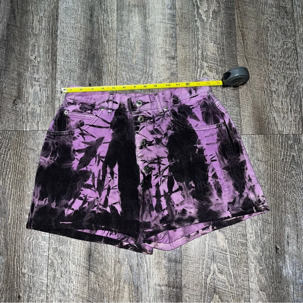 Vintage Lee Denim 1980s Denim Mom Jean Shorts‎ Purple Cutoff DIY